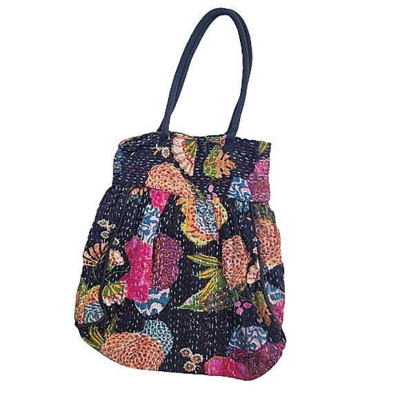 Floral Pleated Quilted Cotton Handstitched Cottagecore Boho Magnetic Hobo Bag - Picture 4 of 13